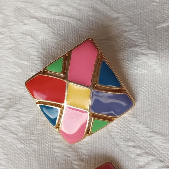 Colorful color block abstract peak through diagonal square post earrings - Picture 2 of 6